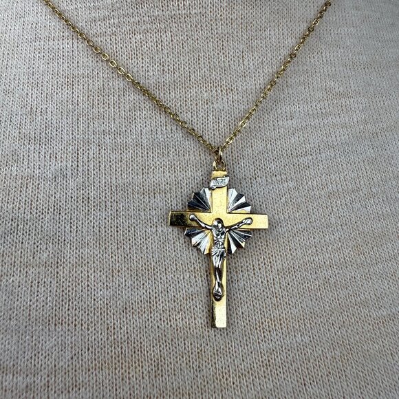 1/20 14KT GF Crucifix Cross Necklace Gold & Silver Tone Jesus Christ INRI - Picture 1 of 4